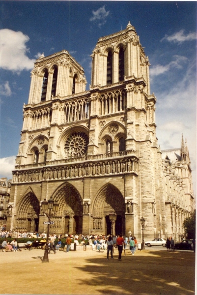 07-18 Notre-Dame (684x1024)