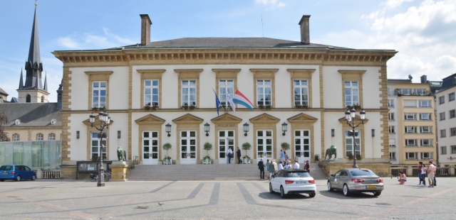 Place Guillaume II 2 (1024x497)